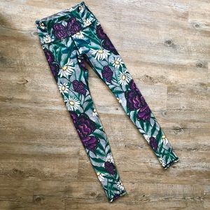 Yoga Democracy Leggings Comfortable & Flowery
